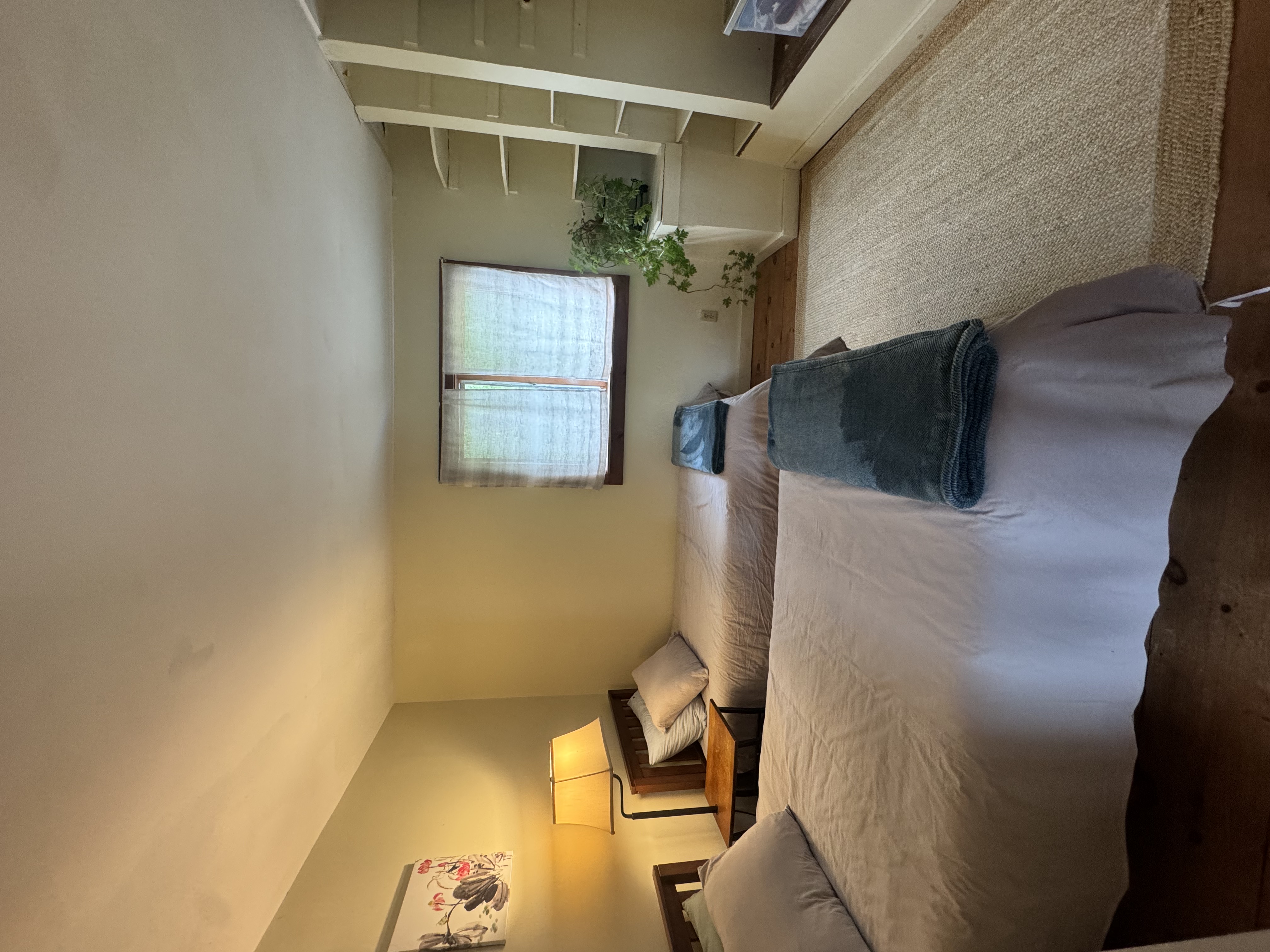 Pine Room 5